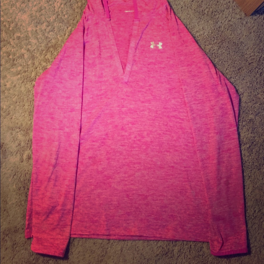 Under Armour Long Sleeved Athletic Top